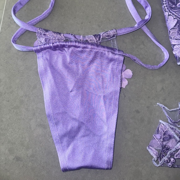LACE BIKINI SET - SIZE S (WORN ONCE) - Picture 10 of 12